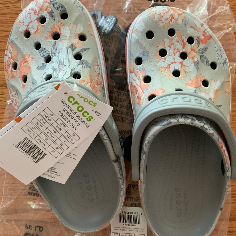 Bayaband seasonal crocs